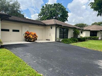 4675 Robinwood Circle, Boynton Beach, FL 33436