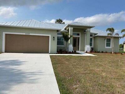 6037 NW Winfield Drive NW, Port Saint Lucie, FL 34986