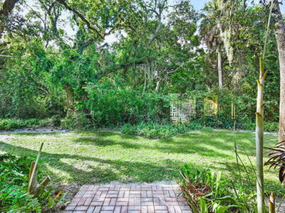 8 Miramar Road, Sewalls Point, FL 34996