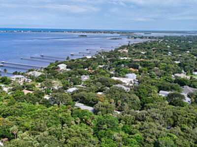 8 Miramar Road, Sewalls Point, FL 34996