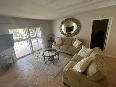 13715 Via Aurora, Delray Beach, FL 33484