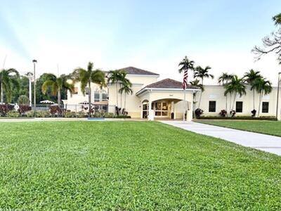 85 Chatham D, West Palm Beach, FL 33417