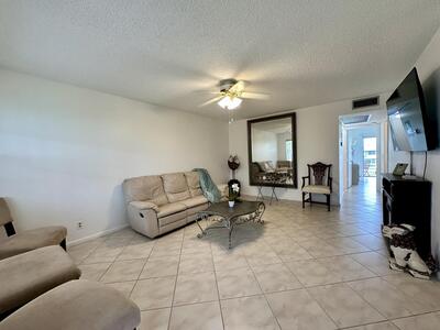 85 Chatham D, West Palm Beach, FL 33417