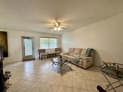 85 Chatham D, West Palm Beach, FL 33417