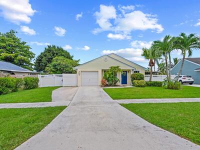 1172 Grandview Circle, Royal Palm Beach, FL 33411