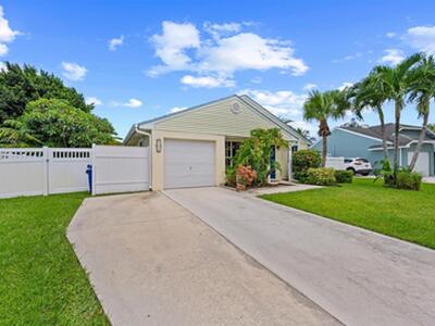 1172 Grandview Circle, Royal Palm Beach, FL 33411