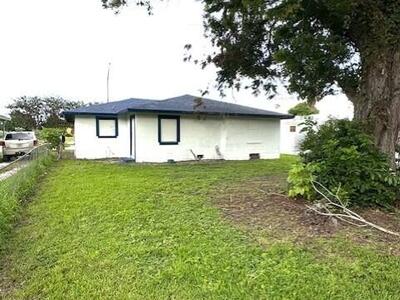 521 N 25th Street, Fort Pierce, FL 34947