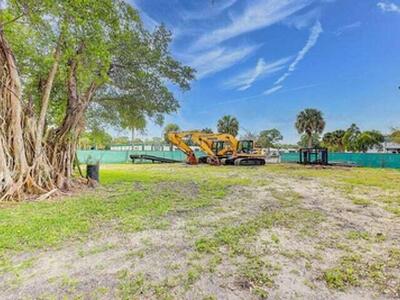 2108 Orange Avenue, Fort Pierce, FL 34950