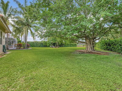 15830 Meadow Wood Drive, Wellington, FL 33414