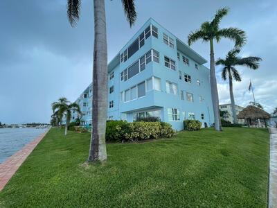 2772 NE 30th Avenue, Lighthouse Point, FL 33064