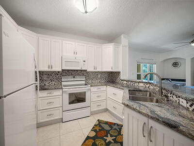 5015 Fairways Circle, Vero Beach, FL 32967