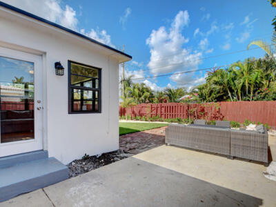 1613 N J Terrace, Lake Worth Beach, FL 33460