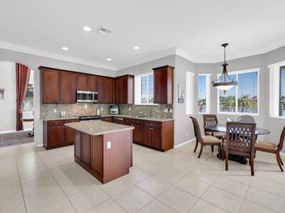 11735 Knightsbridge Place, Wellington, FL 33449