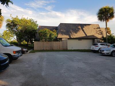 1907 N Congress Avenue, West Palm Beach, FL 33401