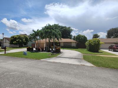 616 White Water Drive, West Palm Beach, FL 33413