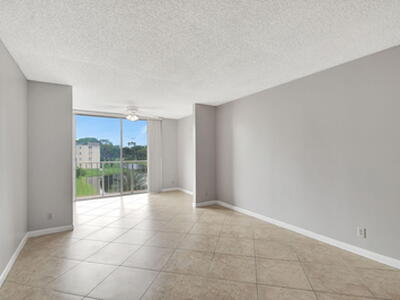 14307 Bedford Drive, Delray Beach, FL 33446