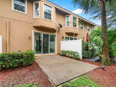 5796 Monterra Club Drive, Lake Worth, FL 33463