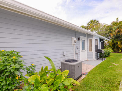 3267 NE Catamaran Terrace, Jensen Beach, FL 34957