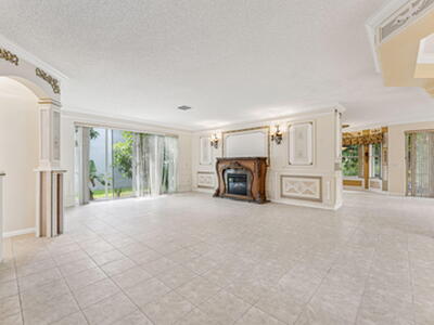 2011 Reston Circle, Royal Palm Beach, FL 33411