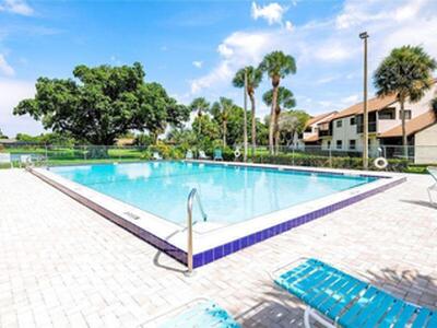 21 Via De Casas Sur, Boynton Beach, FL 33426