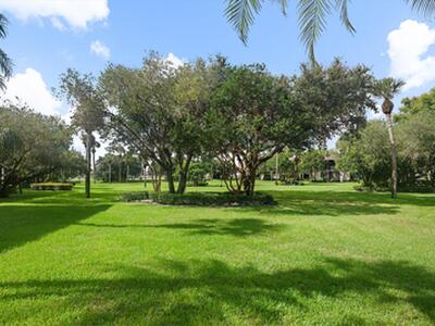 13329 Polo Club Road, Wellington, FL 33414