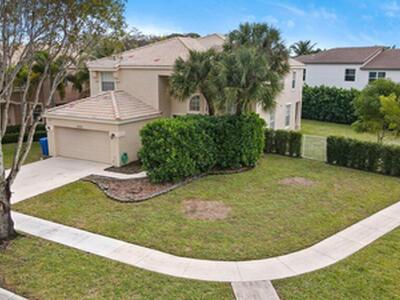 2523 Glendale Place, Royal Palm Beach, FL 33411