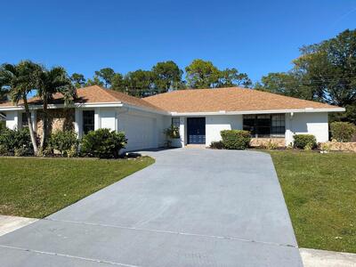 12073 Old Country Road N, Wellington, FL 33414