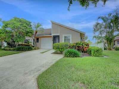 8089 Springtree Road, Boca Raton, FL 33496