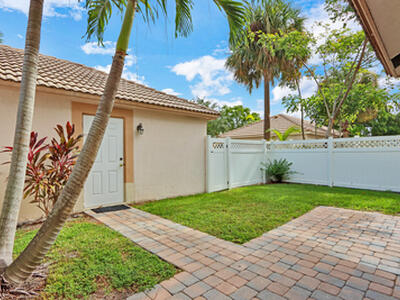 8021 Murano Circle, Palm Beach Gardens, FL 33418