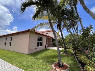 1107 Via Jardin, Riviera Beach, FL 33418