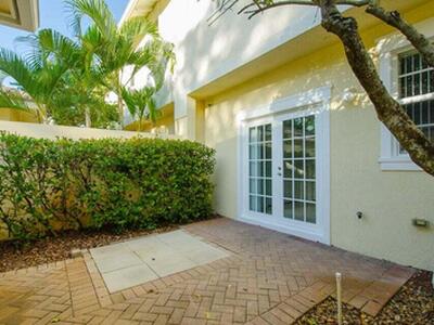 1077 NW 18th Avenue, Boca Raton, FL 33486