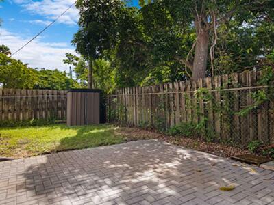 200 NW 25th Street, Wilton Manors, FL 33311