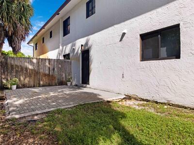 200 NW 25th Street, Wilton Manors, FL 33311