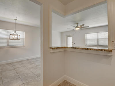 127 Valencia F, Delray Beach, FL 33446