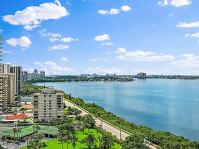 5540 N Ocean Drive, Singer Island, FL 33404