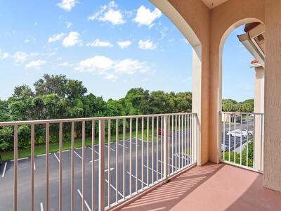 1550 S 42nd Circle, Vero Beach, FL 32967