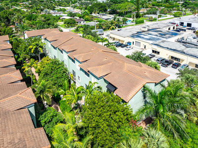 34 NW 7th Street, Boca Raton, FL 33432