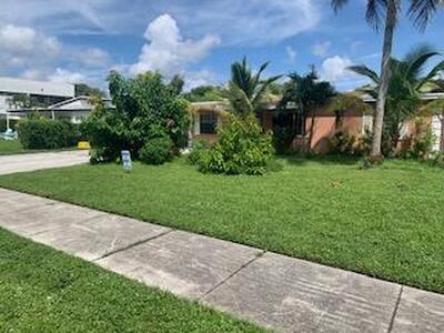 2643 Lorraine Court, North Palm Beach, FL 33403