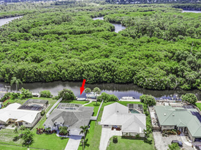 1303 SE Coral Reef Street, Port Saint Lucie, FL 34983