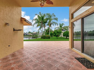 9745 Napoli Woods Lane, Delray Beach, FL 33446