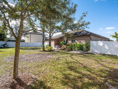 4627 Ashley Lake Circle, Vero Beach, FL 32967