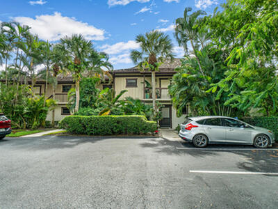 13334 Polo Club Road, Wellington, FL 33414