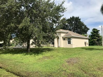 2171 SE Holland Street, Port Saint Lucie, FL 34952