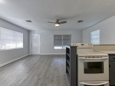 128 S C Street W, Lake Worth Beach, FL 33460