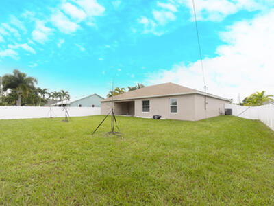 202 SW Aldoro Place, Port Saint Lucie, FL 34953