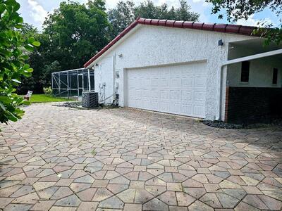 3205 NW 87th Avenue, Coral Springs, FL 33065