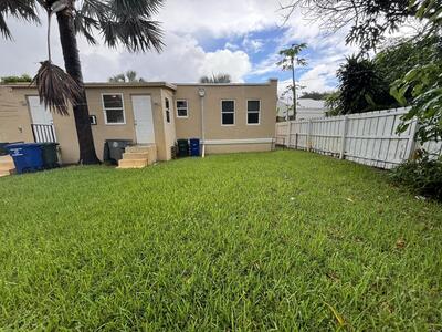 144 Park Avenue, Lake Park, FL 33403