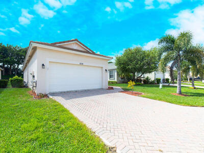 838 SW Rocky Bayou Terrace, Port Saint Lucie, FL 34986