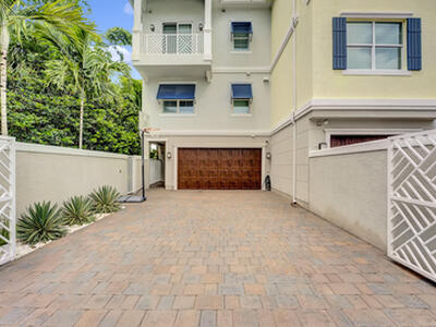 1045 Harbor Villas Drive, North Palm Beach, FL 33408