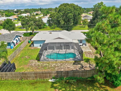 1124 SE Ladner Street, Port Saint Lucie, FL 34983